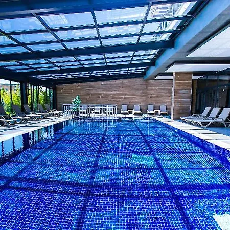 Alexia & Hotell 5*